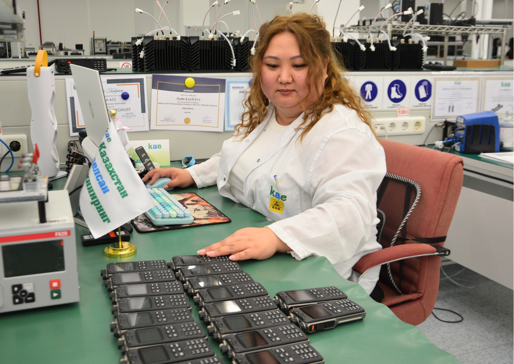 Жас футболшы қыз бір жігітпен жыныстық қатынасқа түскісі келеді